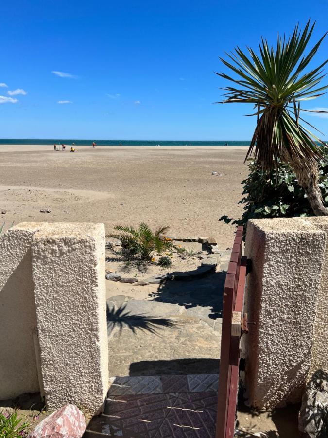 Liberssan Les Pieds Dans Le Sable, Rez De